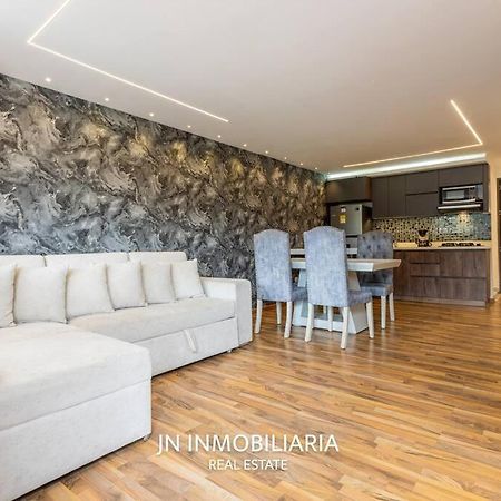 Espectacular Apartamento 2 Minutos Del Jmc Nuevo 리오네그로 외부 사진