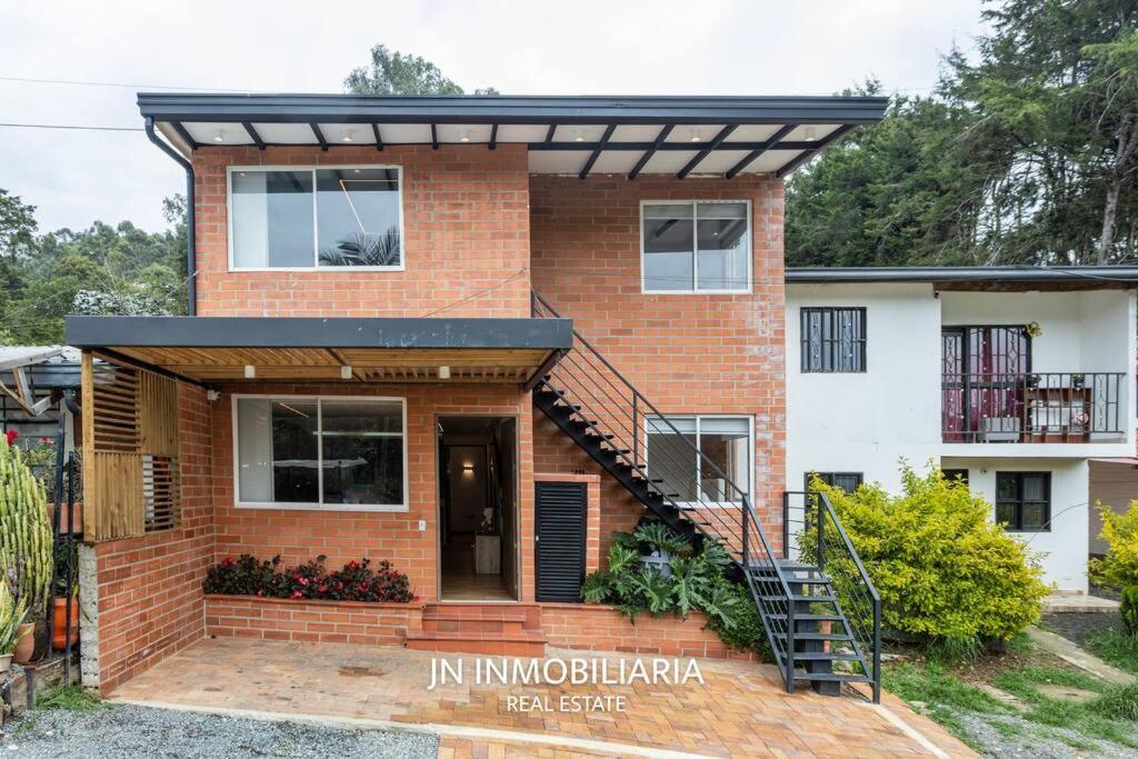 Espectacular Apartamento 2 Minutos Del Jmc Nuevo 리오네그로 외부 사진