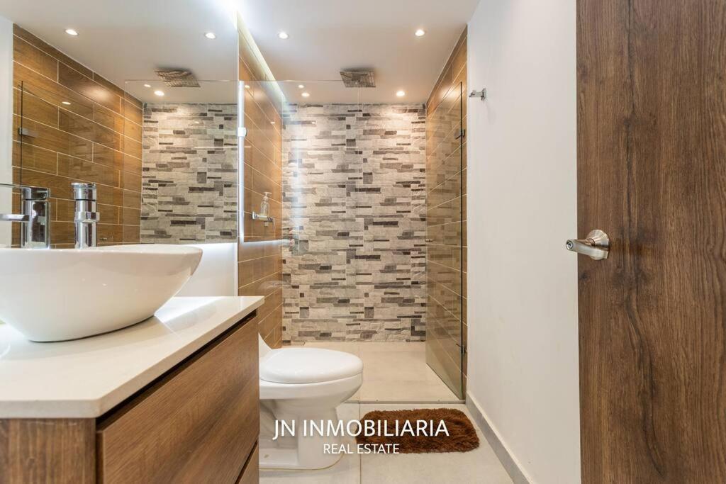 Espectacular Apartamento 2 Minutos Del Jmc Nuevo 리오네그로 외부 사진